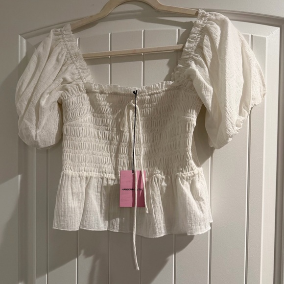 Hansen & Gretal Tops - Hansen & Gretal Ivory Smocked Peplum Puff Sleeve Top
